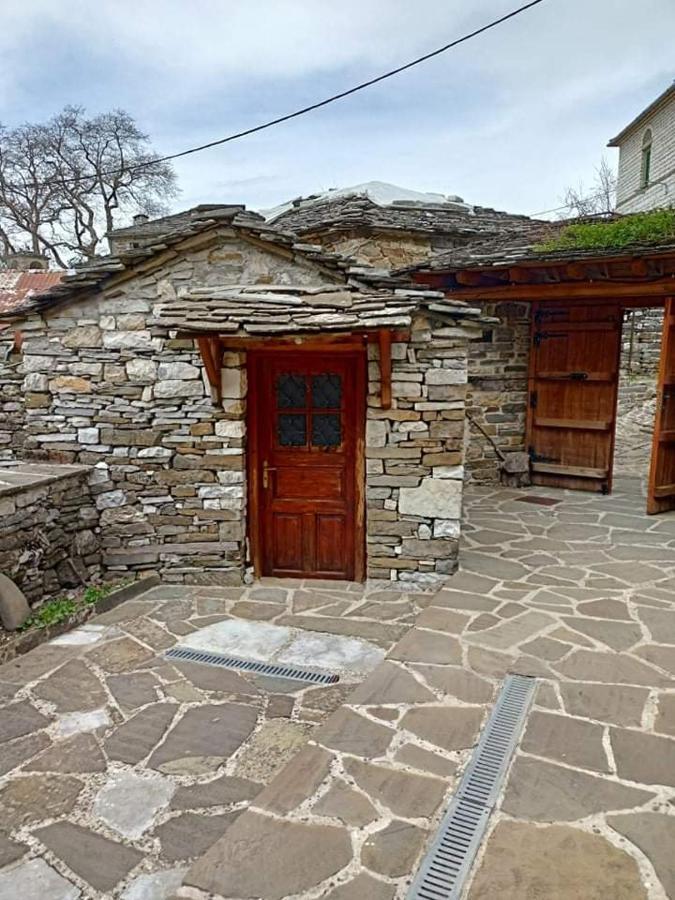 パピンゴ Ανδρομέδα: Παραδοσιακό Κατάλυμμαヴィラ エクステリア 写真